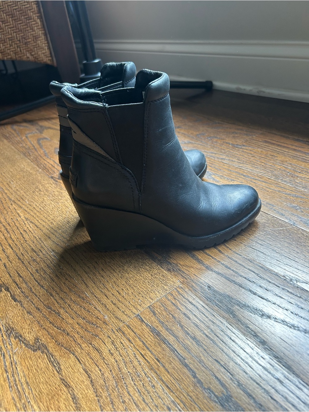 Sorel Black Leather Women's Ankle Booties with Block Heel